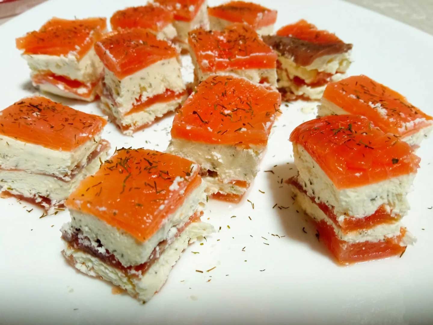 Bocaditos de salmón con queso mascarpone